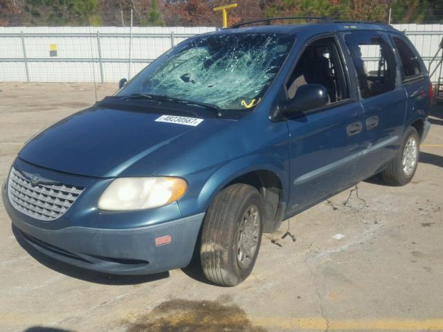 1C4GJ25352B510930 - 2002 CHRYSLER VOYAGER GREEN photo 2