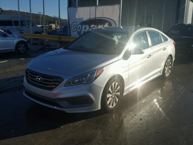 5NPE34AF3FH045873 - 2015 HYUNDAI SONATA SPO SILVER photo 2