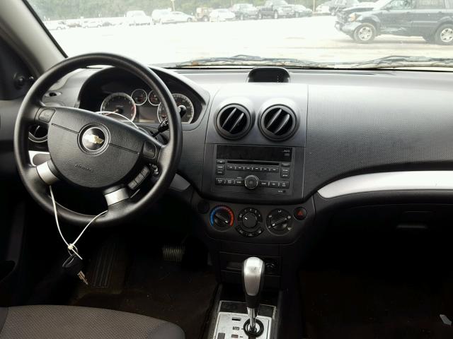 KL1TD5DE1BB225384 - 2011 CHEVROLET AVEO LS SILVER photo 9