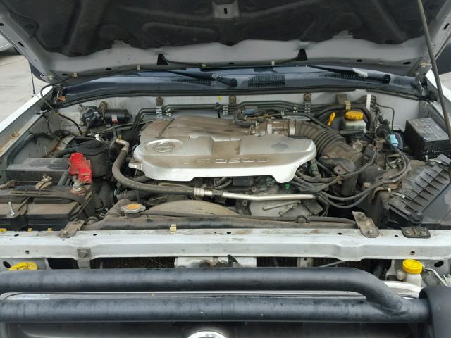 JN8DR09Y23W813765 - 2003 NISSAN PATHFINDER SILVER photo 7