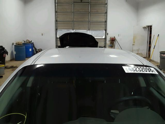 2G2WP522X41364930 - 2004 PONTIAC GRAND PRIX Күміс фото 9