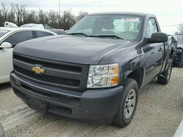 1GCPCPEX1AZ260795 - 2010 CHEVROLET SILVERADO GRAY photo 2