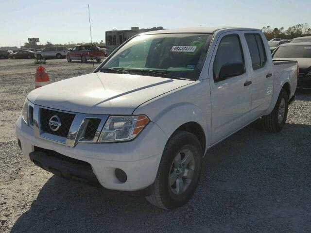 1N6AD0ER1CC476533 - 2012 NISSAN FRONTIER S WHITE photo 2
