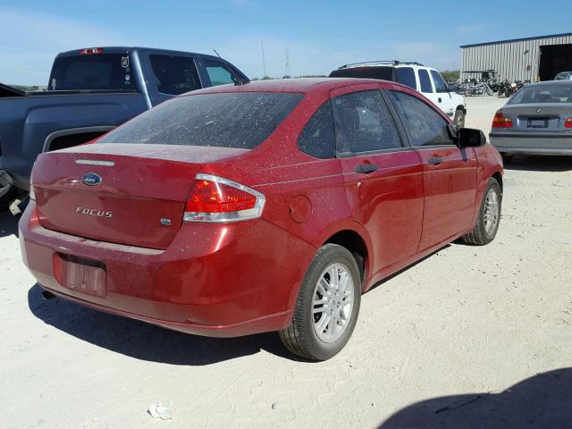 1FAHP3FN8AW248312 - 2010 FORD FOCUS SE MAROON photo 4