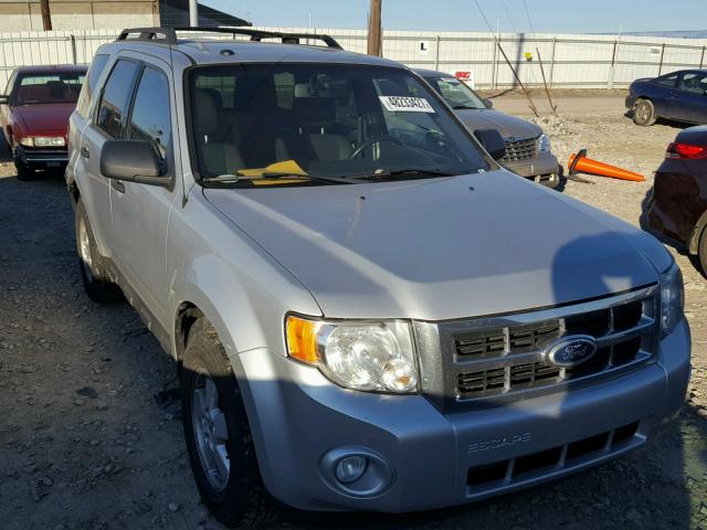 1FMCU0DG3AKD44772 - 2010 FORD ESCAPE XLT SILVER photo 1