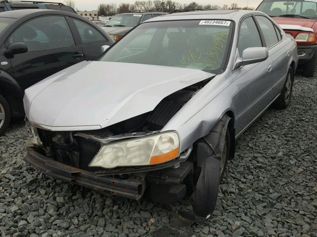 19UUA56673A033326 - 2003 ACURA 3.2TL SILVER photo 2