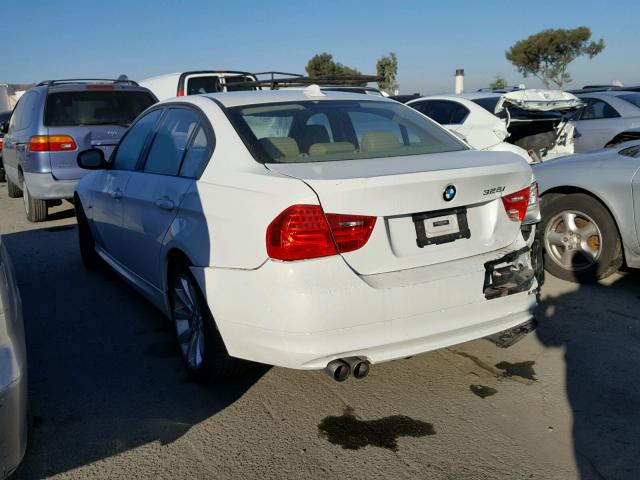 WBAPH5C52BF093483 - 2011 BMW 328 I SULE WHITE photo 3