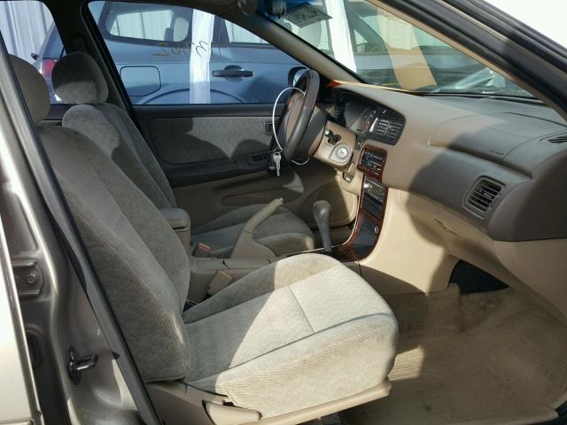 1N4DL01D81C116546 - 2001 NISSAN ALTIMA XE GOLD photo 5