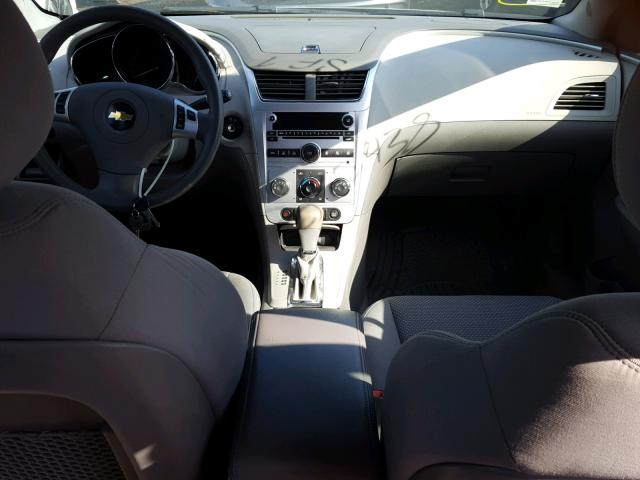 1G1ZC5EU7BF169948 - 2011 CHEVROLET MALIBU 1LT SILVER photo 9