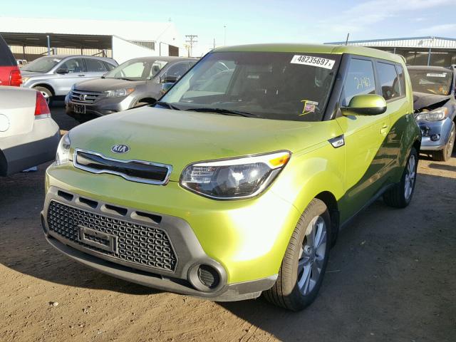 KNDJP3A54F7759018 - 2015 KIA SOUL + GREEN photo 2