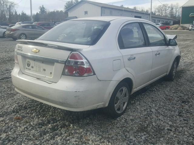 KL1TG56E39B318275 - 2009 CHEVROLET AVEO LT WHITE photo 4