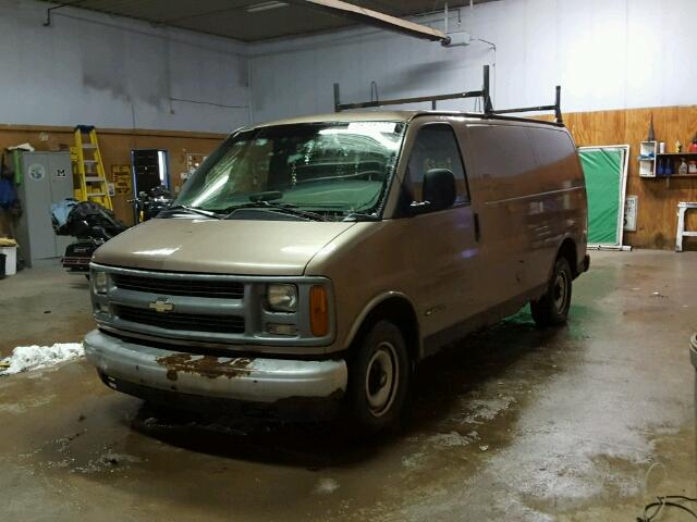 1GCFG25R511189295 - 2001 CHEVROLET EXPRESS G2 BROWN photo 2