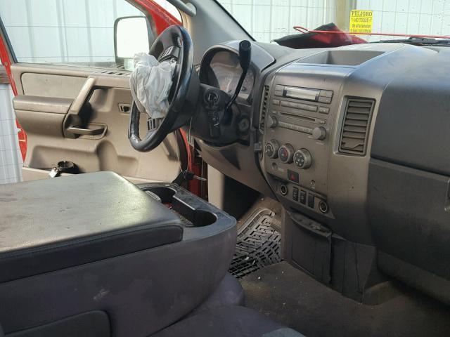 1N6AA07BX6N573845 - 2006 NISSAN TITAN XE MAROON photo 9