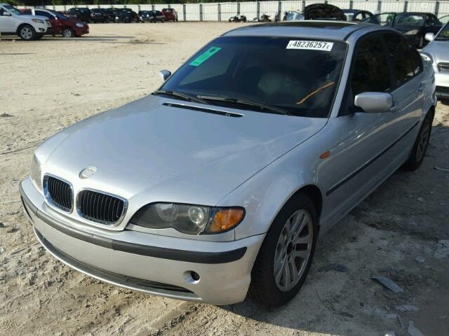 WBAET37492NH00029 - 2002 BMW 325 I SILVER photo 2