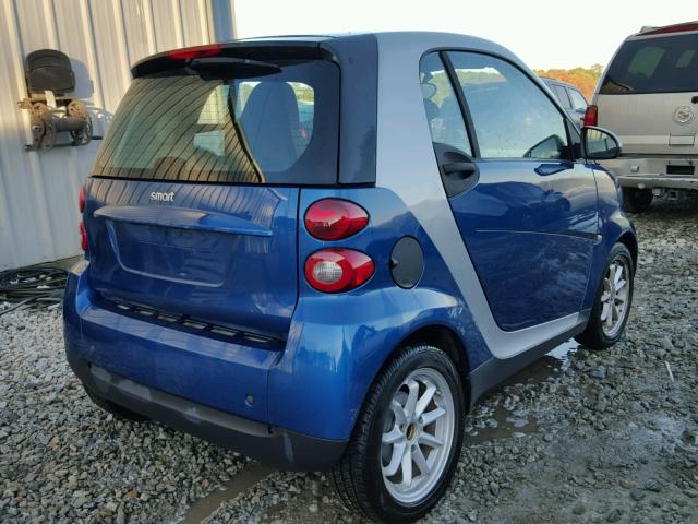 WMEEJ31XX8K195851 - 2008 SMART FORTWO PUR BLUE photo 4