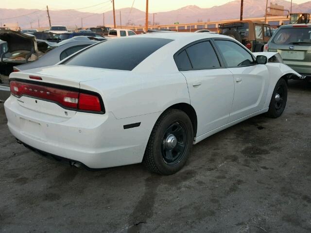 2C3CDXAG3EH205583 - 2014 DODGE CHARGER PO WHITE photo 4