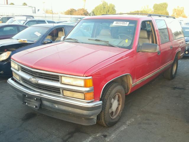 3GNEC16R0XG161860 - 1999 CHEVROLET SUBURBAN C RED photo 2