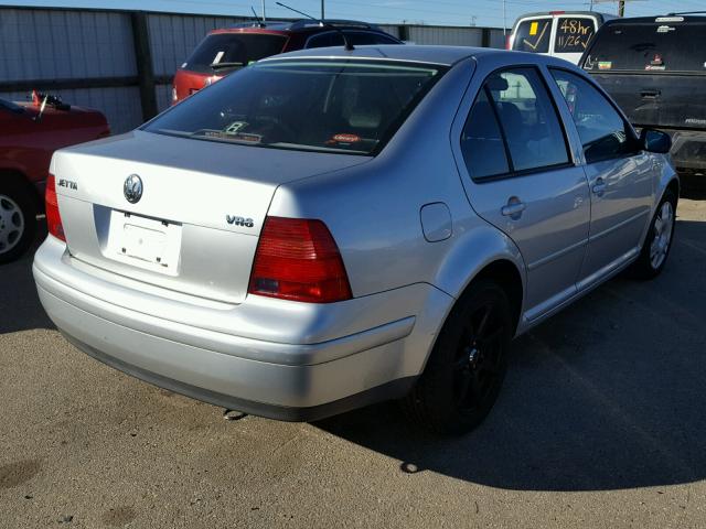 3VWTE29M6YM105521 - 2000 VOLKSWAGEN JETTA GLX SILVER photo 4