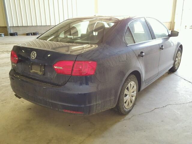 3VW2K7AJ0EM245837 - 2014 VOLKSWAGEN JETTA BASE BLUE photo 4