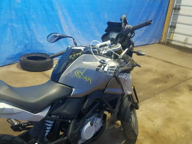 WB30G1200JR824516 - 2018 BMW G310 GS GRAY photo 5