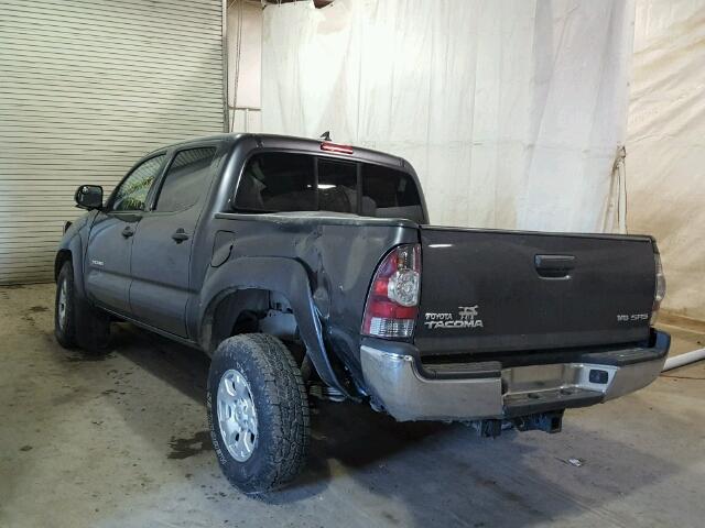 3TMLU4EN0FM165081 - 2015 TOYOTA TACOMA DOU BLACK photo 3