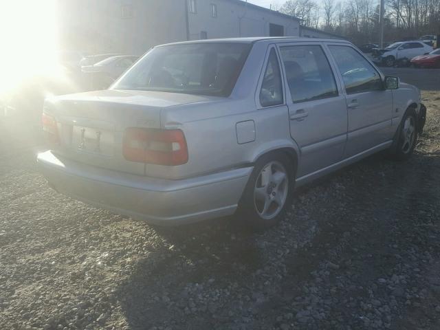 YV1LS61J3Y2635810 - 2000 VOLVO S70 BASE SILVER photo 4