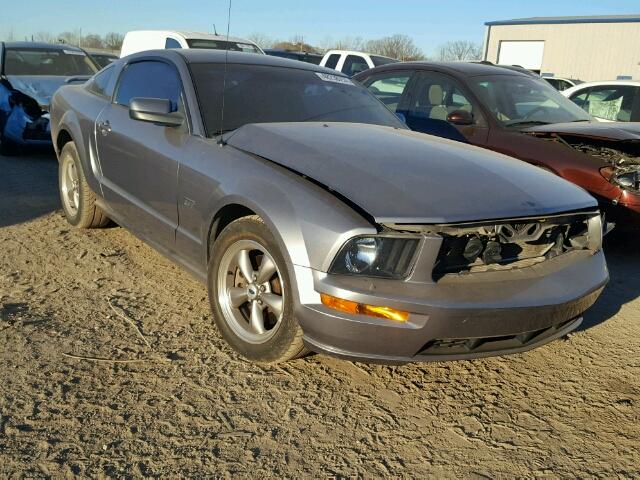 1ZVFT82H765142101 - 2006 FORD MUSTANG GT GRAY photo 1