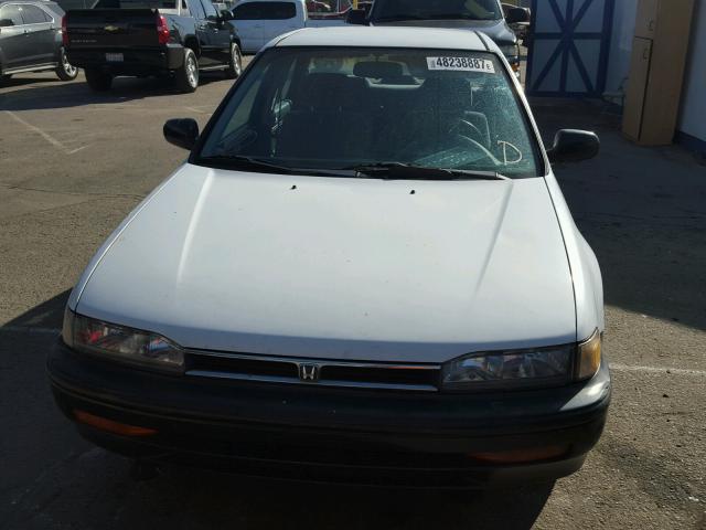 1HGCB7540PA167993 - 1993 HONDA ACCORD DX WHITE photo 9