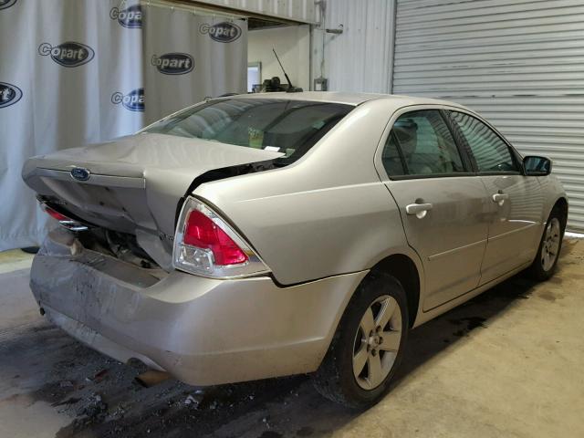 3FAHP07197R183170 - 2007 FORD FUSION SE SILVER photo 4