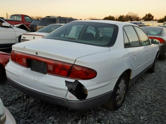 2G4WF5213W1511626 - 1998 BUICK REGAL GS WHITE photo 4