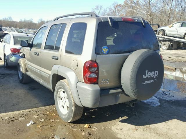 1J4GL48K16W144577 - 2006 JEEP LIBERTY SP BROWN photo 3