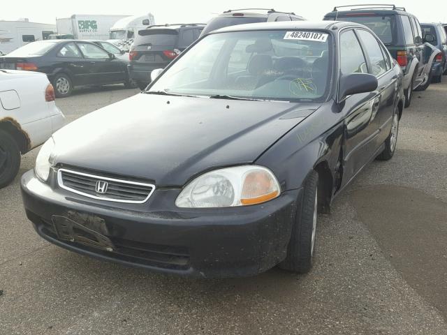 1HGEJ667XWL045840 - 1998 HONDA CIVIC LX BLACK photo 2