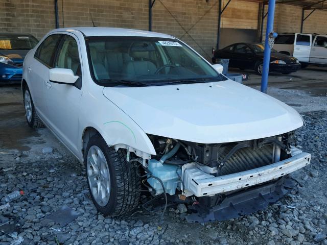 3FAHP0HA8BR263230 - 2011 FORD FUSION SE WHITE photo 1