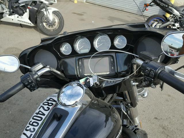 1HD1KEL3XEB696913 - 2014 HARLEY-DAVIDSON FLHTK ELEC შავი ფოტო 5