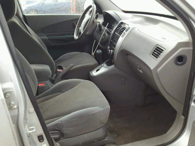 KM8JN12D58U805293 - 2008 HYUNDAI TUCSON SE GRAY photo 5