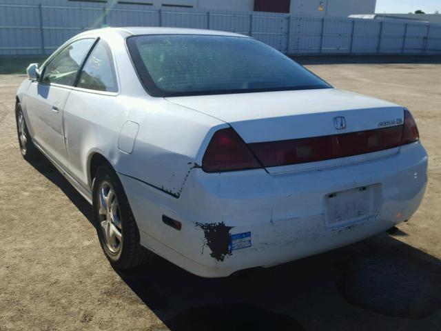 1HGCG225X1A001764 - 2001 HONDA ACCORD EX WHITE photo 3