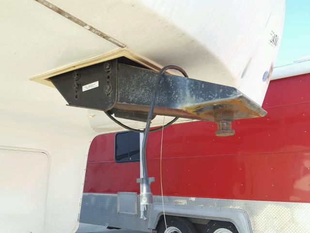 4X4FCRK21BS204392 - 2011 FRRV FOREST RIV WHITE photo 9