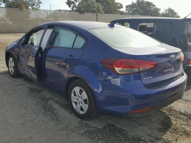 3KPFK4A73HE138528 - 2017 KIA FORTE LX BLUE photo 3