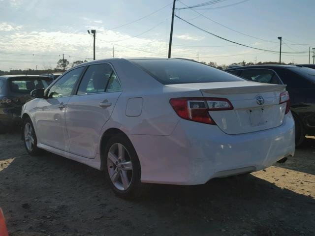 4T1BF1FK6DU654596 - 2013 TOYOTA CAMRY L WHITE photo 3