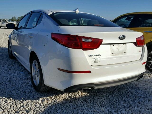 KNAGM4A79F5647334 - 2015 KIA OPTIMA LX WHITE photo 3