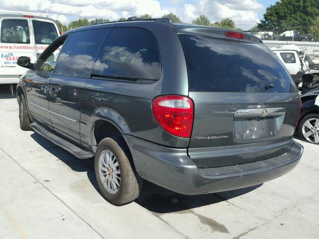 2C8GP64L92R703637 - 2002 CHRYSLER TOWN & COU GREEN photo 3
