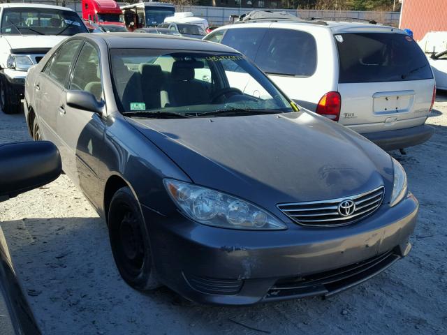 4T1BE32K35U502930 - 2005 TOYOTA CAMRY LE GRAY photo 1