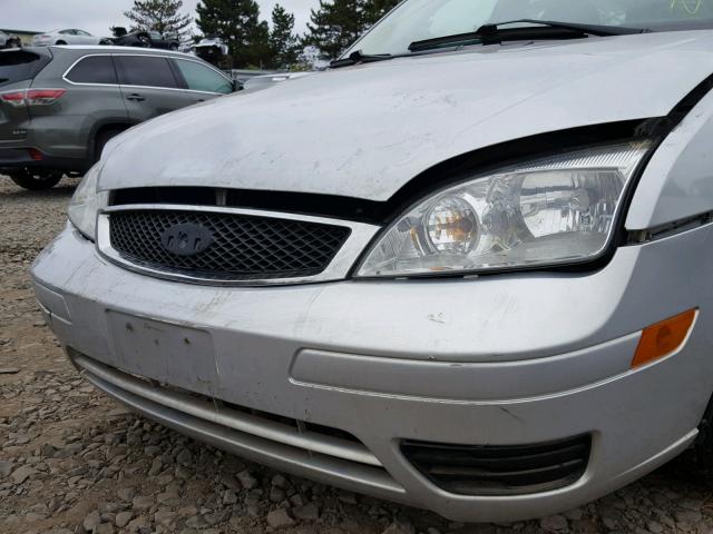 1FAHP36N66W236246 - 2006 FORD FOCUS ZXW SILVER photo 9