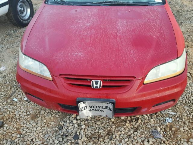 1HGCG225X2A026701 - 2002 HONDA ACCORD EX RED photo 9