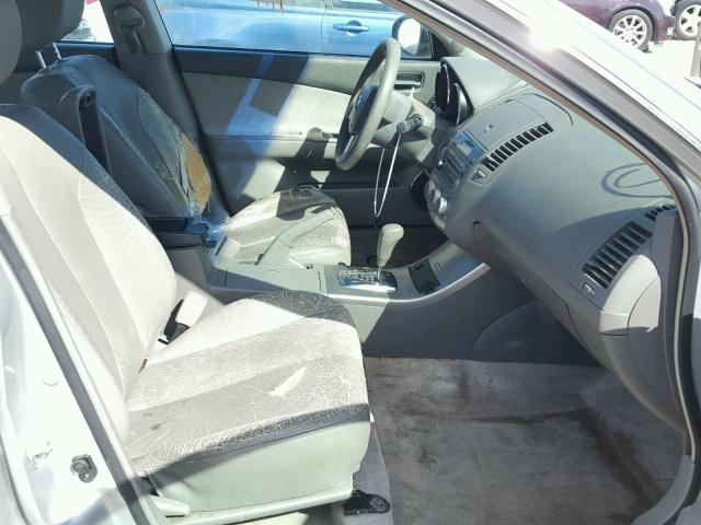 1N4AL11D25C295990 - 2005 NISSAN ALTIMA S GRAY photo 5