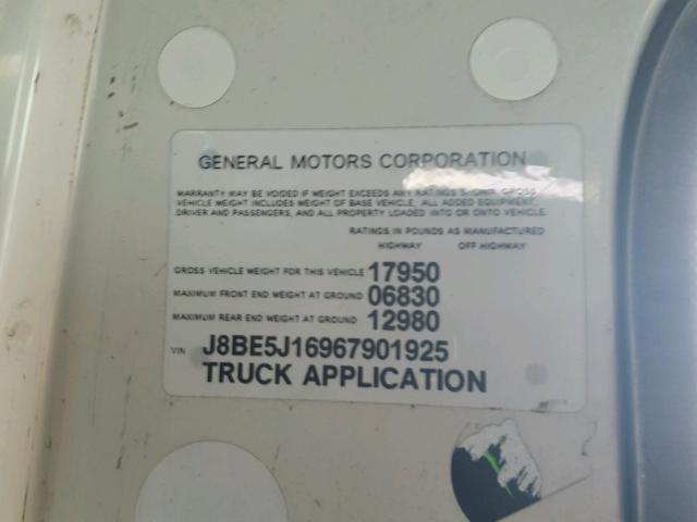 J8BE5J16967901925 - 2006 CHEVROLET 5500 W5504 WHITE photo 10