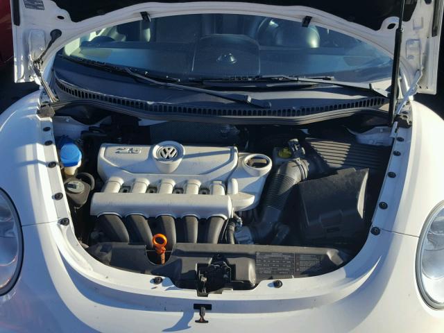 3VWRF31Y09M406475 - 2009 VOLKSWAGEN NEW BEETLE 白色 照片 7