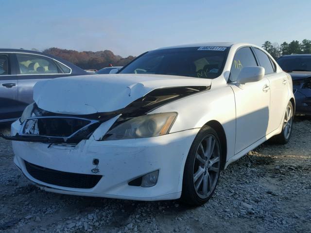 JTHBK262665000392 - 2006 LEXUS IS 250 WHITE photo 2