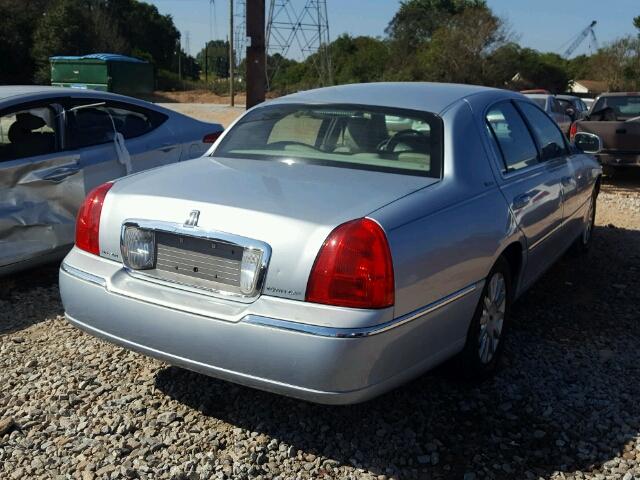 1LNHM81VX7Y602881 - 2007 LINCOLN TOWN CAR S BLUE photo 4