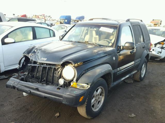 1J4GL48K57W508677 - 2007 JEEP LIBERTY SP BLACK photo 2